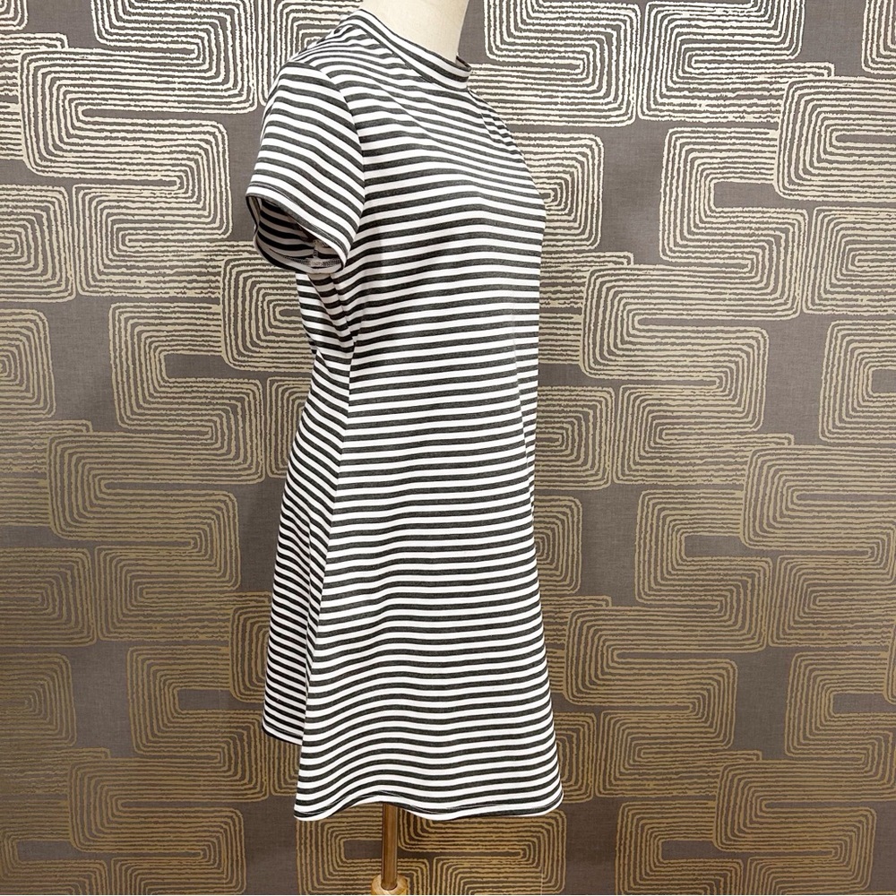 FREE PEOPLE BEACH Gray/White Striped Shift Dress - Picture 5 of 8